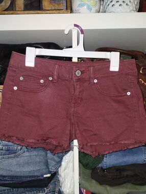 American Eagle Frayed Hem Cotton Shorts - Burgundy Size 6